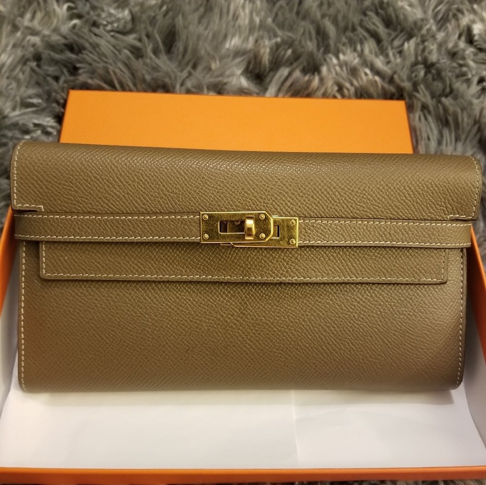 Hermes Kelly wallet in Etoupe GHW (Epsom)